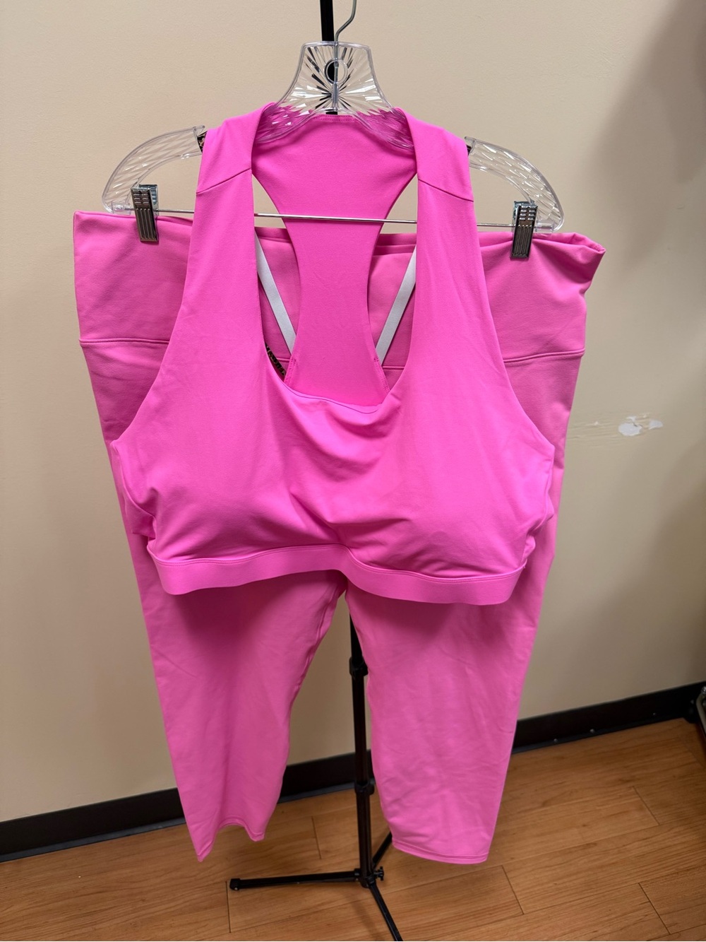 Fabletics Pink Cheetah Outfit - 4X
